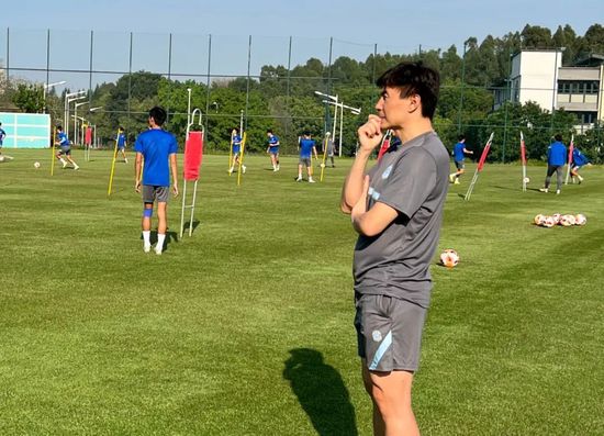 82板杨敏思